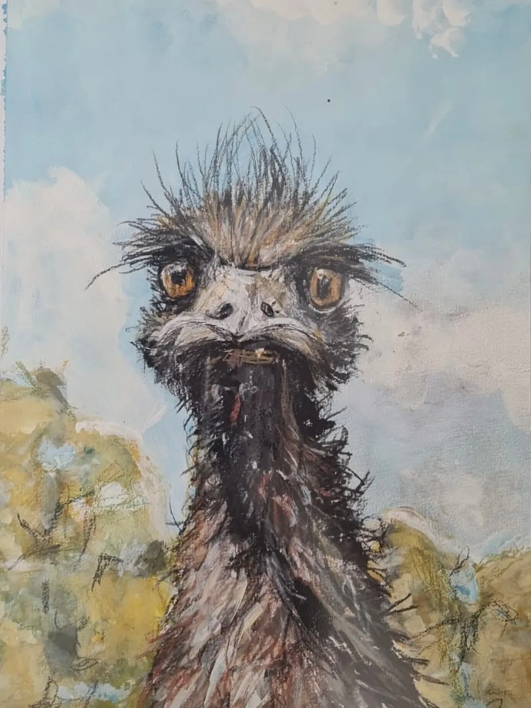 Gemälde eines Emus mit zerzaustem Gefieder und orangebraunen Augen, der frontal aus dem Bild blickt, vor hellblauem Himmel.